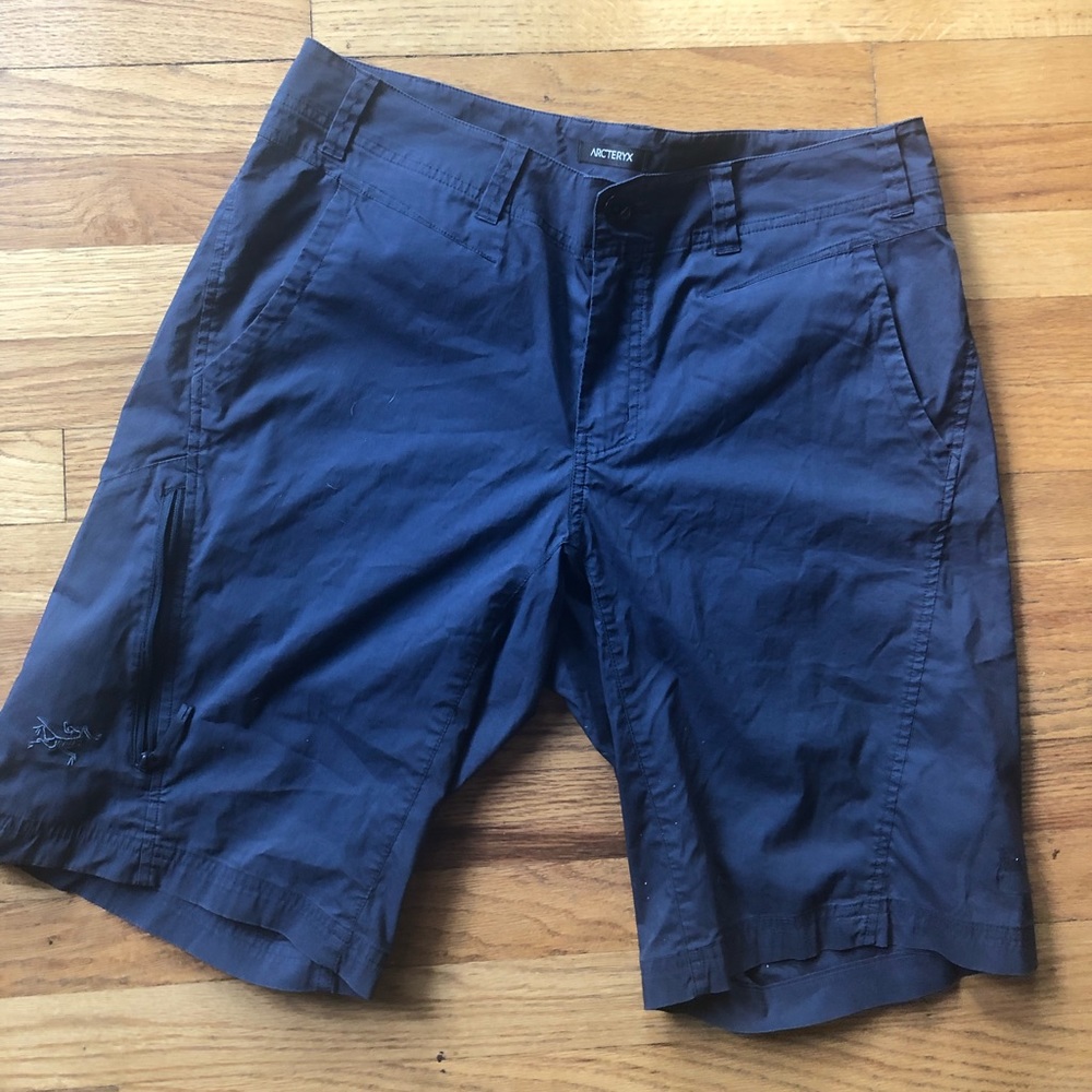 Men’s Arcteryx Shorts 34 Blue